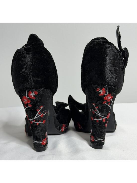 T.U.K. Black Crushed Velvet Cherry Blossom Whimsigoth Platform Heel Size 6 - Picture 4 of 9